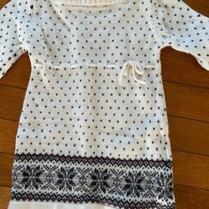 Maggie & Zoe Cream and Black Knit Sweater